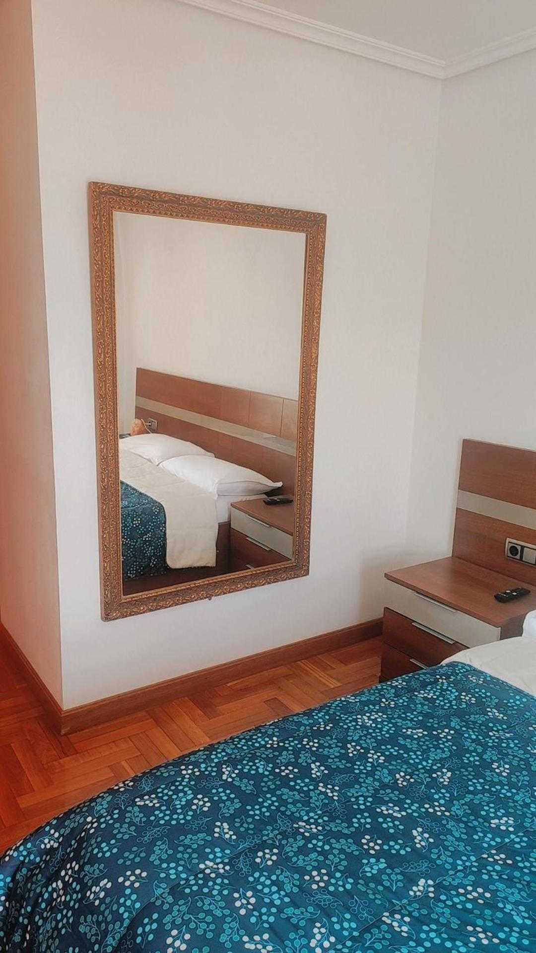 Habitacion Renfe Pamplona Exterior photo